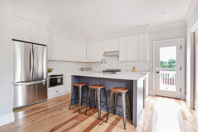 44 Evergreen St 4, Boston, MA 02130