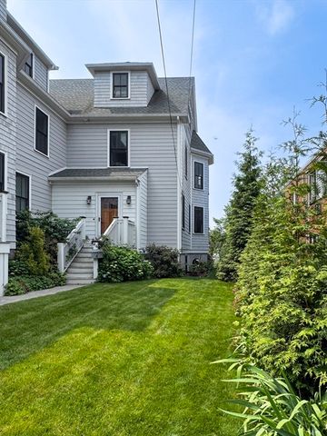 44 Evergreen St 4, Boston, MA 02130