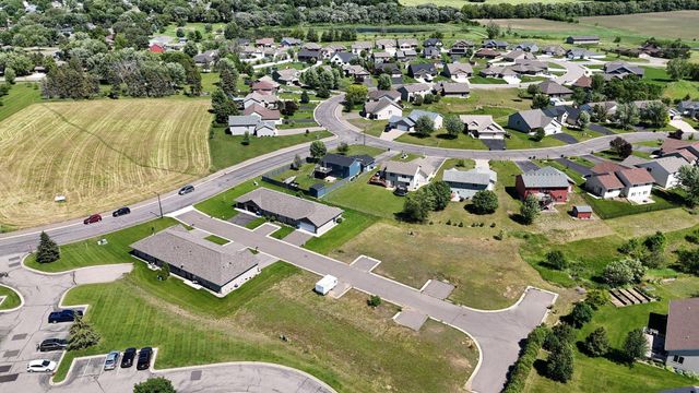 415 4th Avenue SE, Saint Joseph, MN 56374