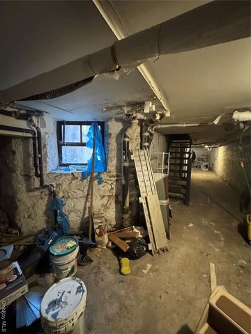 928 belmont, Brooklyn, NY 11028