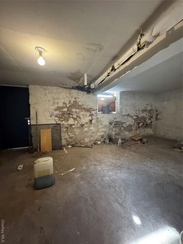 928 belmont, Brooklyn, NY 11028