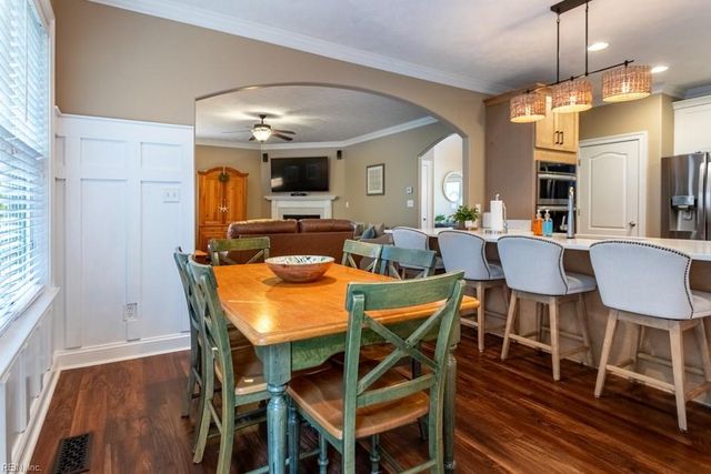 104 Perlie CT, Yorktown, VA 23692