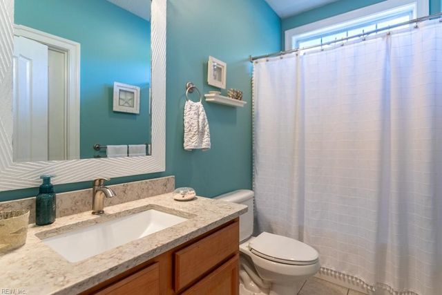 104 Perlie CT, Yorktown, VA 23692