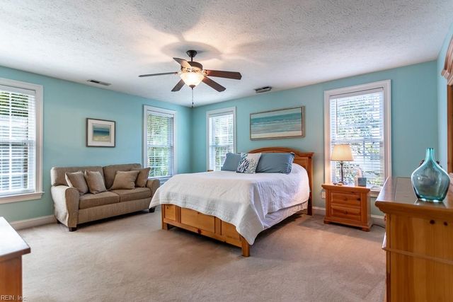 104 Perlie CT, Yorktown, VA 23692