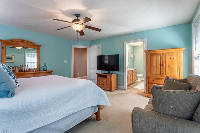104 Perlie CT, Yorktown, VA 23692