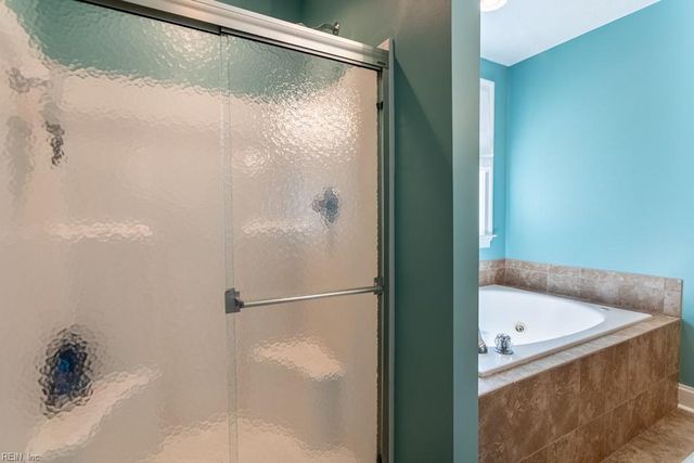 104 Perlie CT, Yorktown, VA 23692