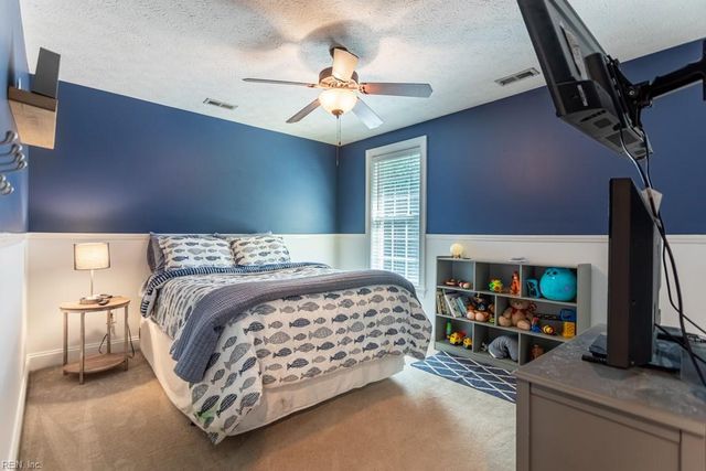 104 Perlie CT, Yorktown, VA 23692