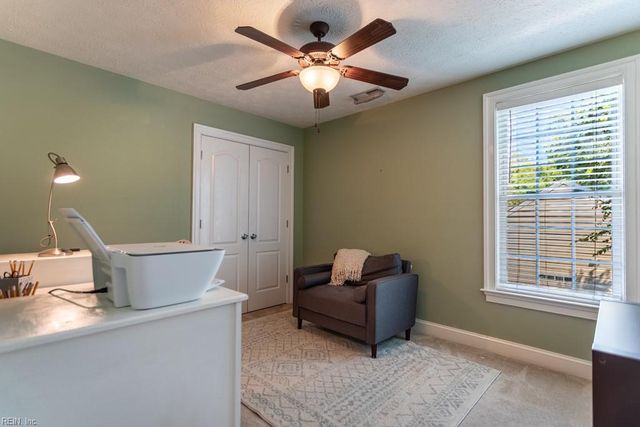 104 Perlie CT, Yorktown, VA 23692