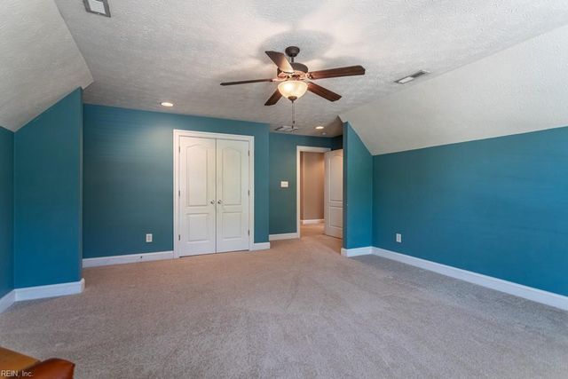 104 Perlie CT, Yorktown, VA 23692