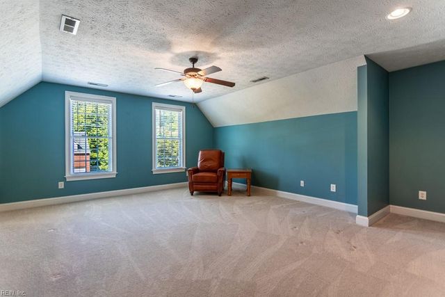 104 Perlie CT, Yorktown, VA 23692
