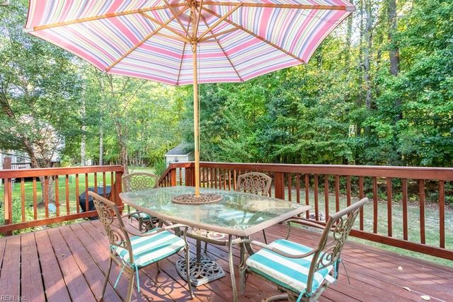 104 Perlie CT, Yorktown, VA 23692