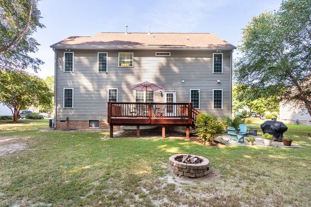 104 Perlie CT, Yorktown, VA 23692