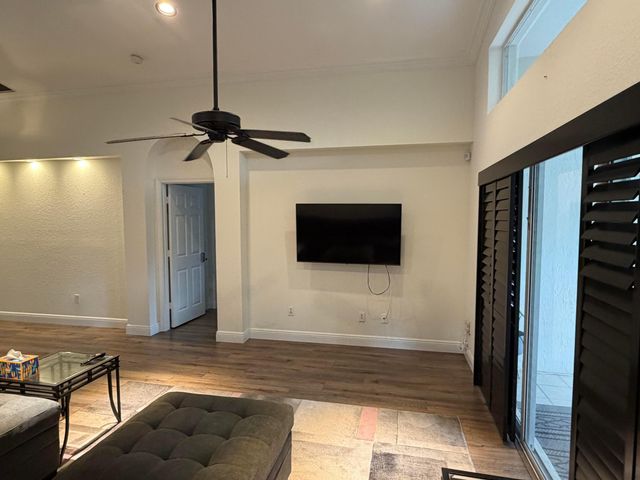 22699 E Royal Crown Ter Terrace E, Boca Raton, FL 33433