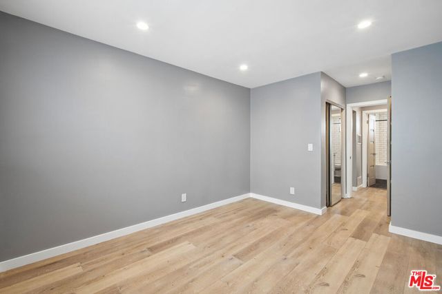 252 S New Hampshire 15, Los Angeles, CA 90004