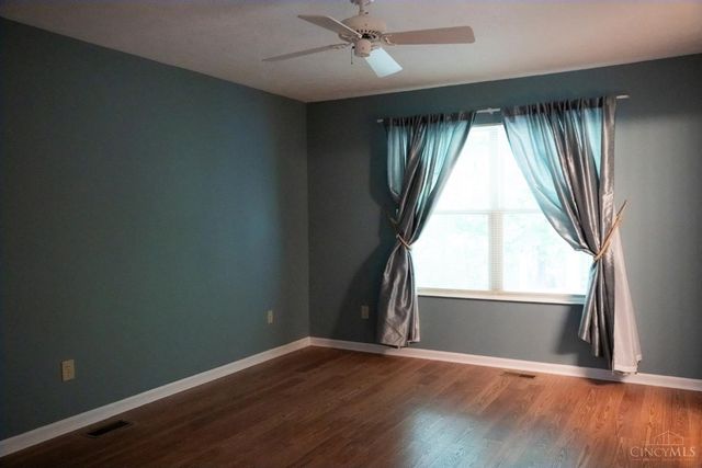 1273 McGuffey Ln, Union Twp, OH 45103