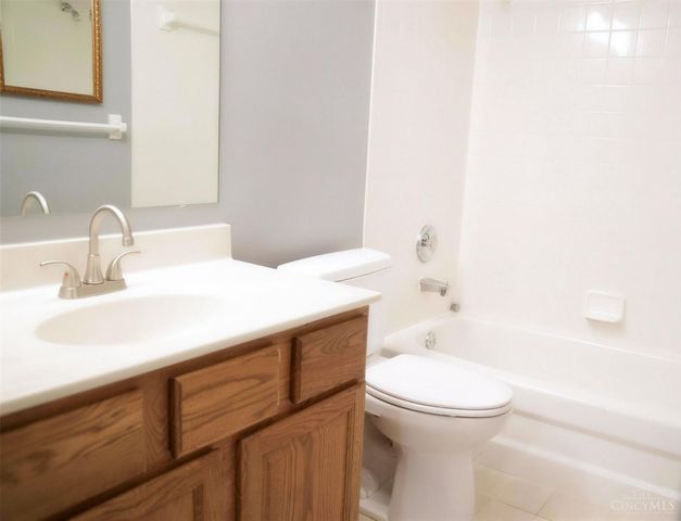 1273 McGuffey Ln, Union Twp, OH 45103