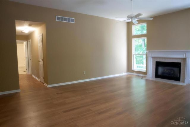 1273 McGuffey Ln, Union Twp, OH 45103