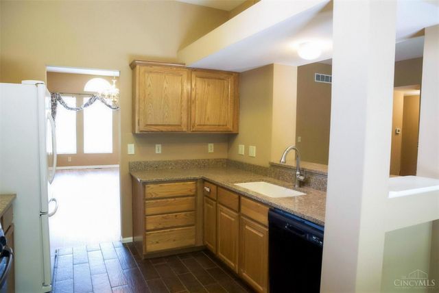 1273 McGuffey Ln, Union Twp, OH 45103