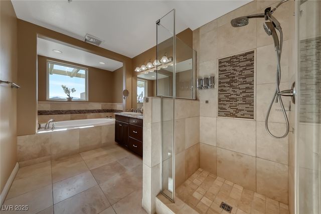 64 Strada Principale 405, Henderson, NV 89011