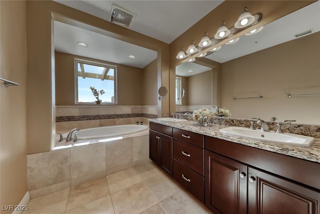 64 Strada Principale 405, Henderson, NV 89011