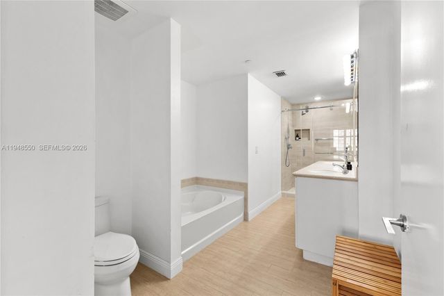 3340 NE 190th St 908, Aventura, FL 33180