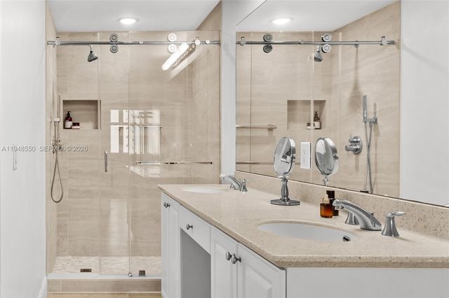 3340 NE 190th St 908, Aventura, FL 33180