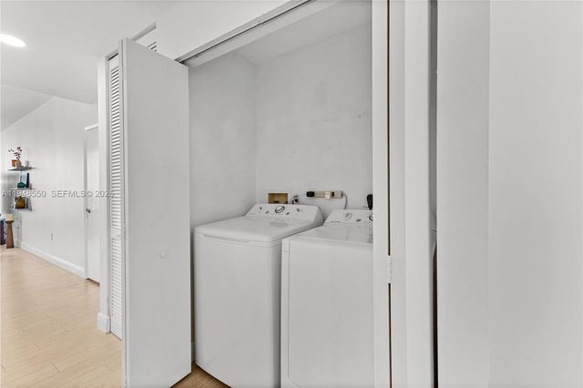 3340 NE 190th St 908, Aventura, FL 33180