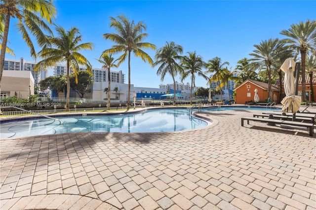 3340 NE 190th St 908, Aventura, FL 33180