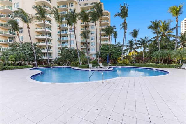 3340 NE 190th St 908, Aventura, FL 33180