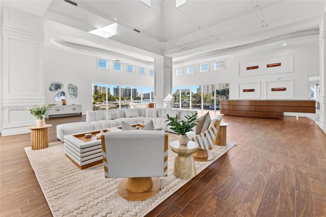 3340 NE 190th St 908, Aventura, FL 33180