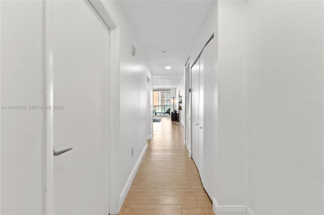 3340 NE 190th St 908, Aventura, FL 33180