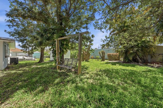 1804 Bayshore Drive, Fort Pierce, FL 34949