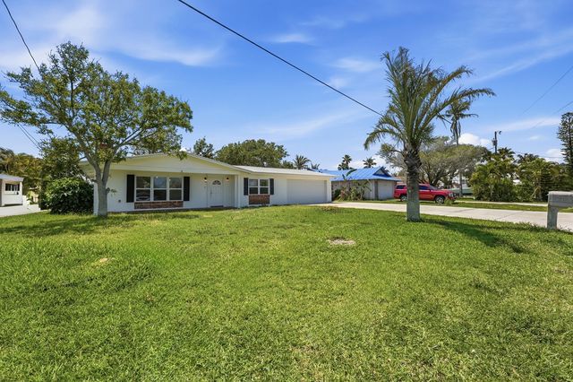 1804 Bayshore Drive, Fort Pierce, FL 34949