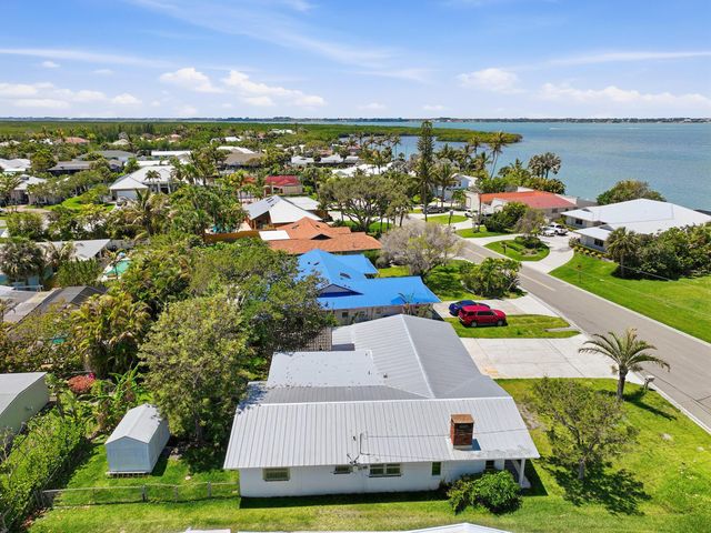 1804 Bayshore Drive, Fort Pierce, FL 34949