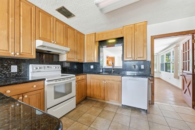 1804 Bayshore Drive, Fort Pierce, FL 34949