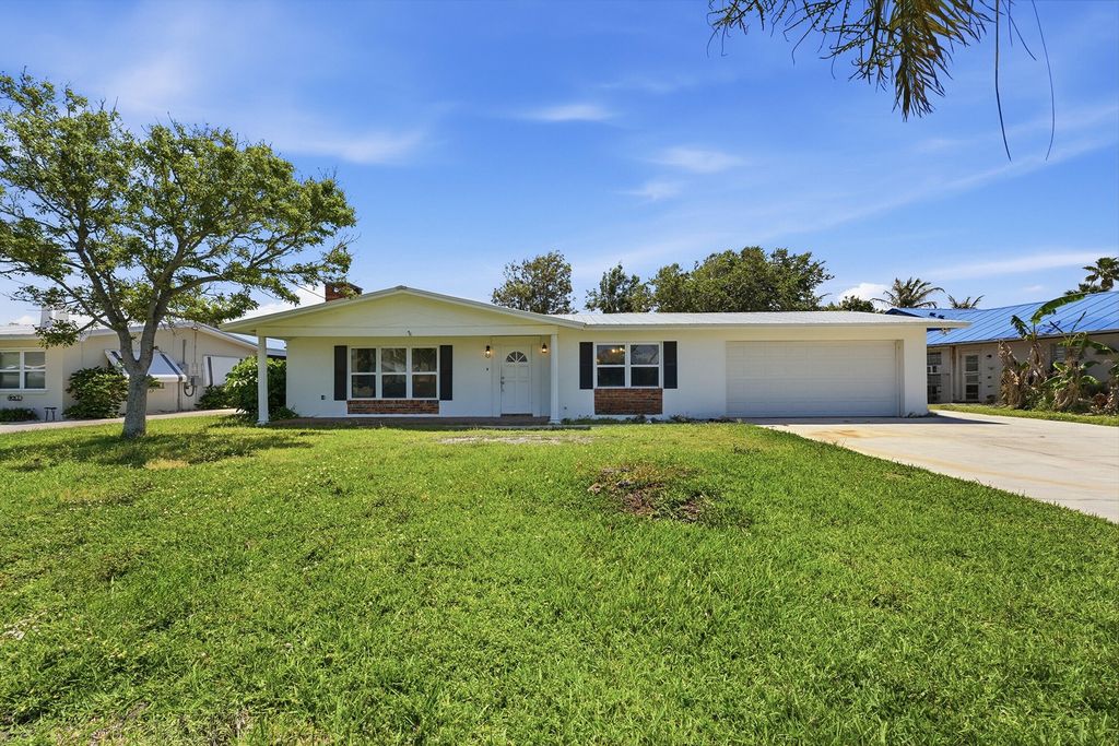 1804 Bayshore Drive, Fort Pierce, FL 34949