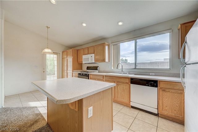 3900 Golden Glaze Street, Las Vegas, NV 89129