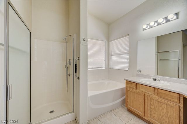 3900 Golden Glaze Street, Las Vegas, NV 89129