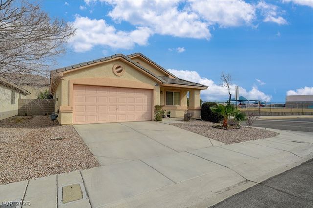 3900 Golden Glaze Street, Las Vegas, NV 89129