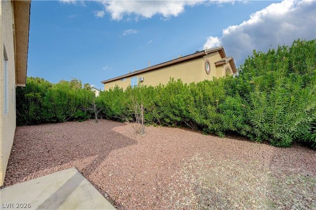 3900 Golden Glaze Street, Las Vegas, NV 89129