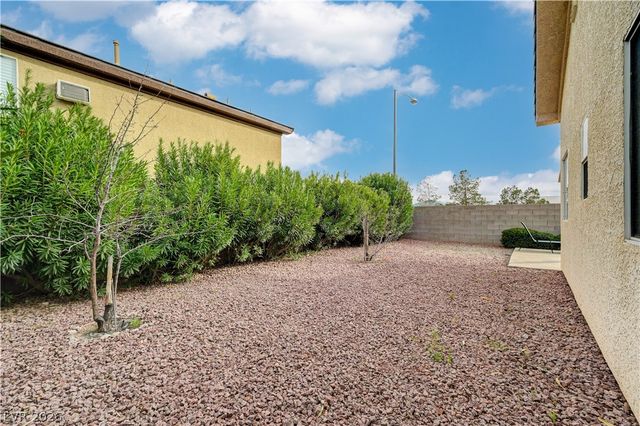 3900 Golden Glaze Street, Las Vegas, NV 89129