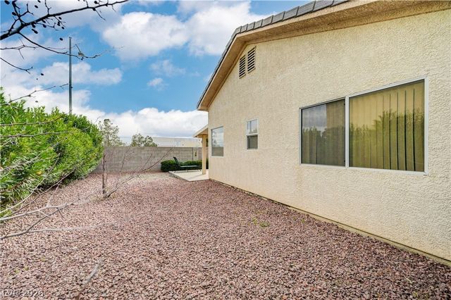 3900 Golden Glaze Street, Las Vegas, NV 89129