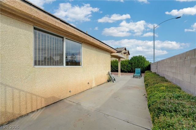 3900 Golden Glaze Street, Las Vegas, NV 89129