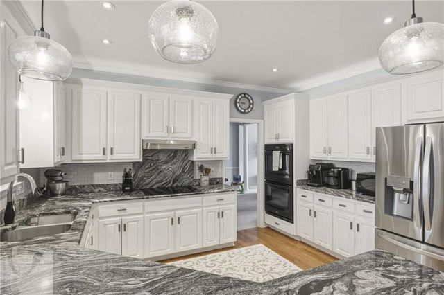 200 Mayglen Court, Woodstock, GA 30189