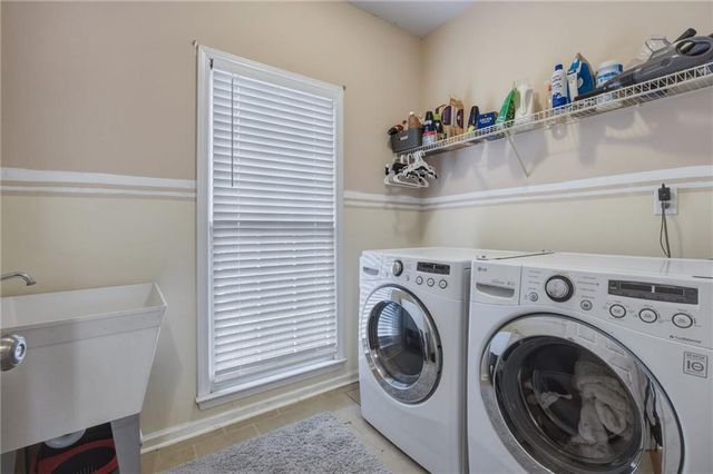 200 Mayglen Court, Woodstock, GA 30189