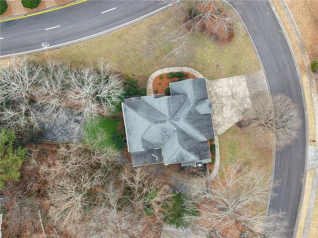 200 Mayglen Court, Woodstock, GA 30189