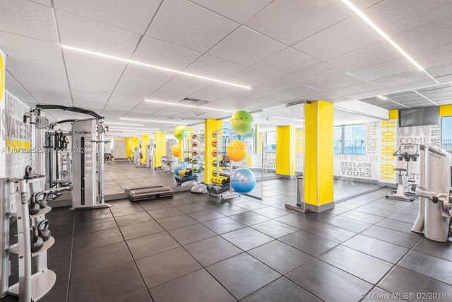 7501 E Treasure Dr 2M, North Bay Village, FL 33141