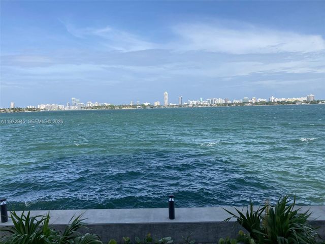 7501 E Treasure Dr 2M, North Bay Village, FL 33141