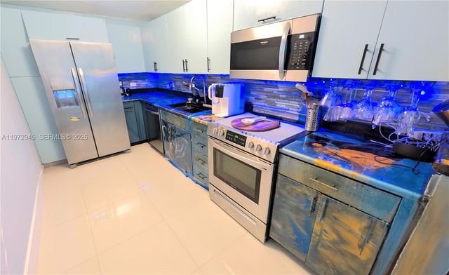 7501 E Treasure Dr 2M, North Bay Village, FL 33141