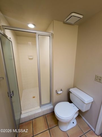 1200 E River Road C37, Tucson, AZ 85718